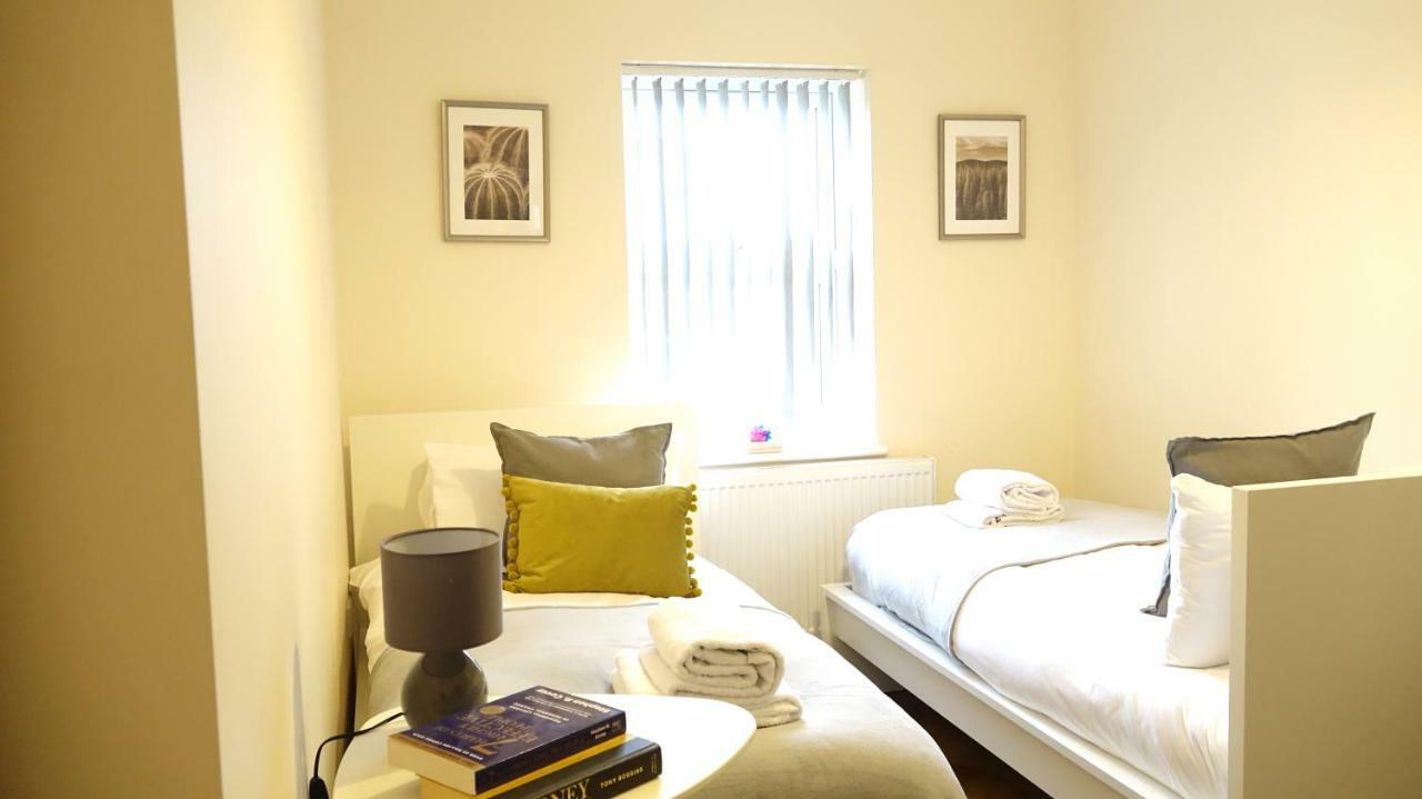 Heathrow Ensuite Rooms- Auto Check In London Ngoại thất bức ảnh