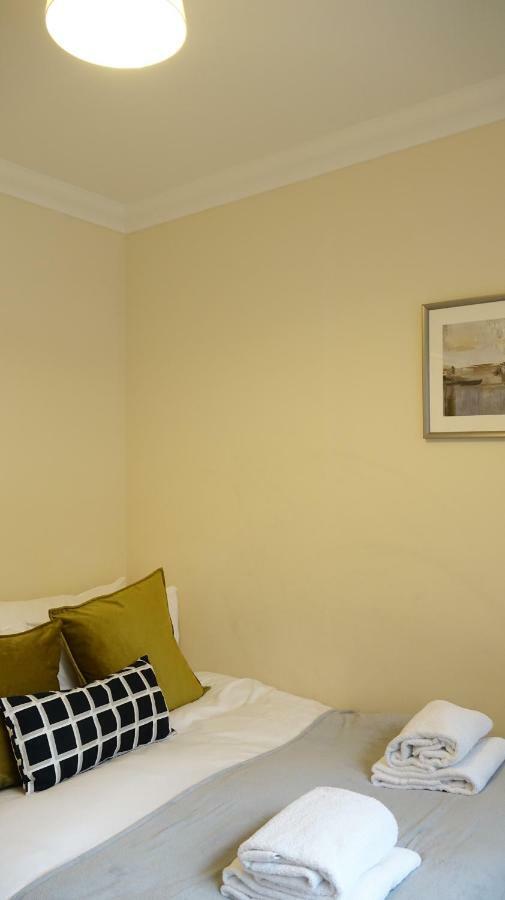 Heathrow Ensuite Rooms- Auto Check In London Ngoại thất bức ảnh