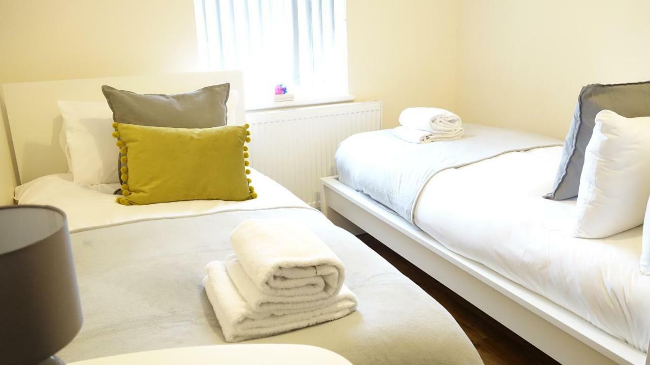 Heathrow Ensuite Rooms- Auto Check In London Ngoại thất bức ảnh